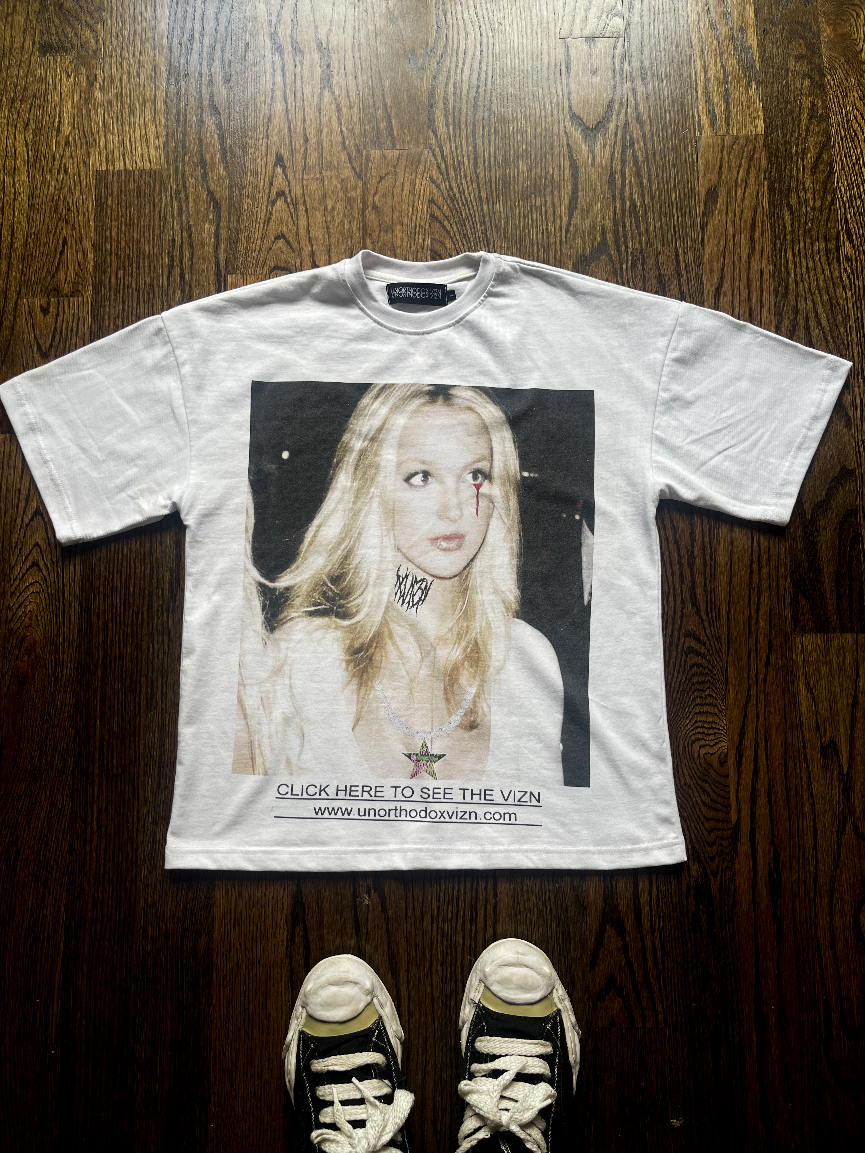 Britney tee