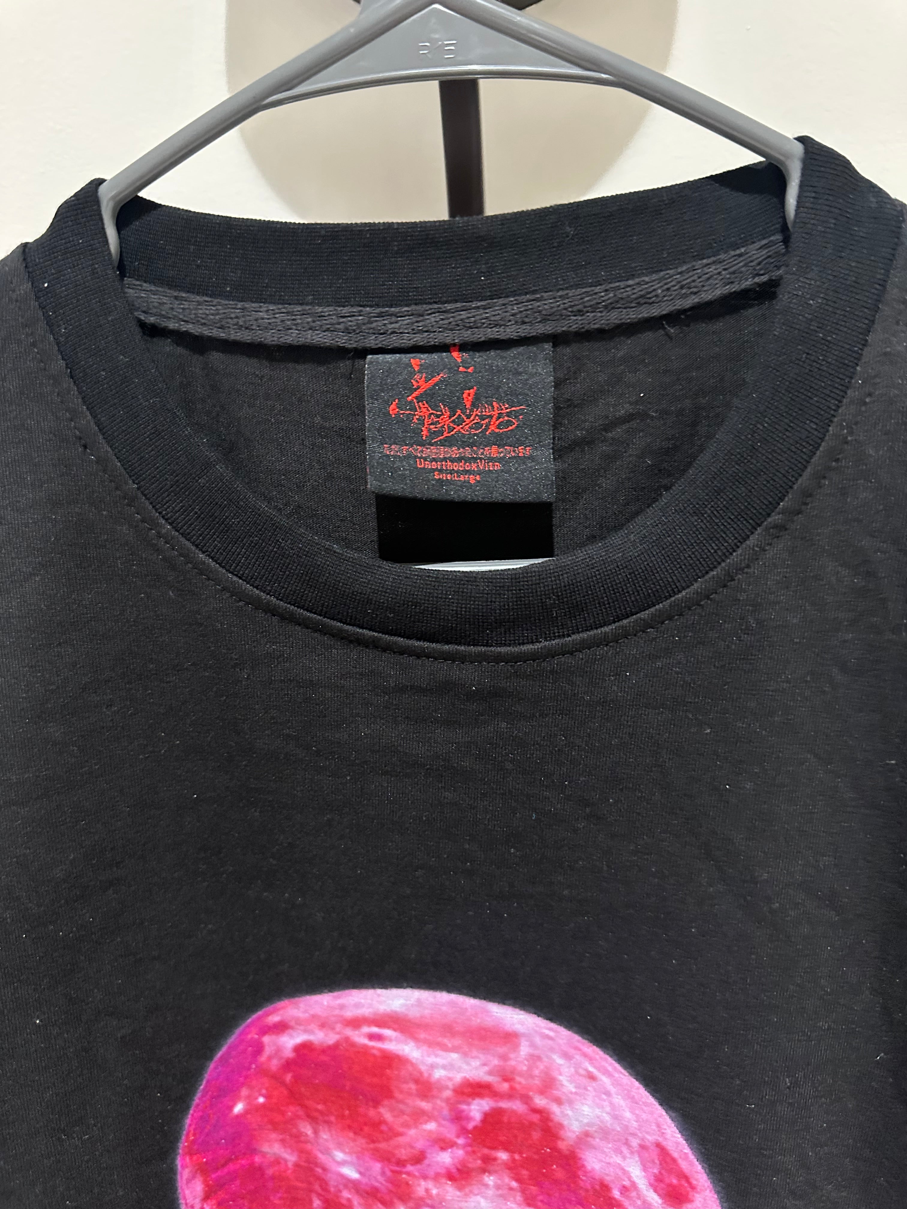 Red moon longsleeve